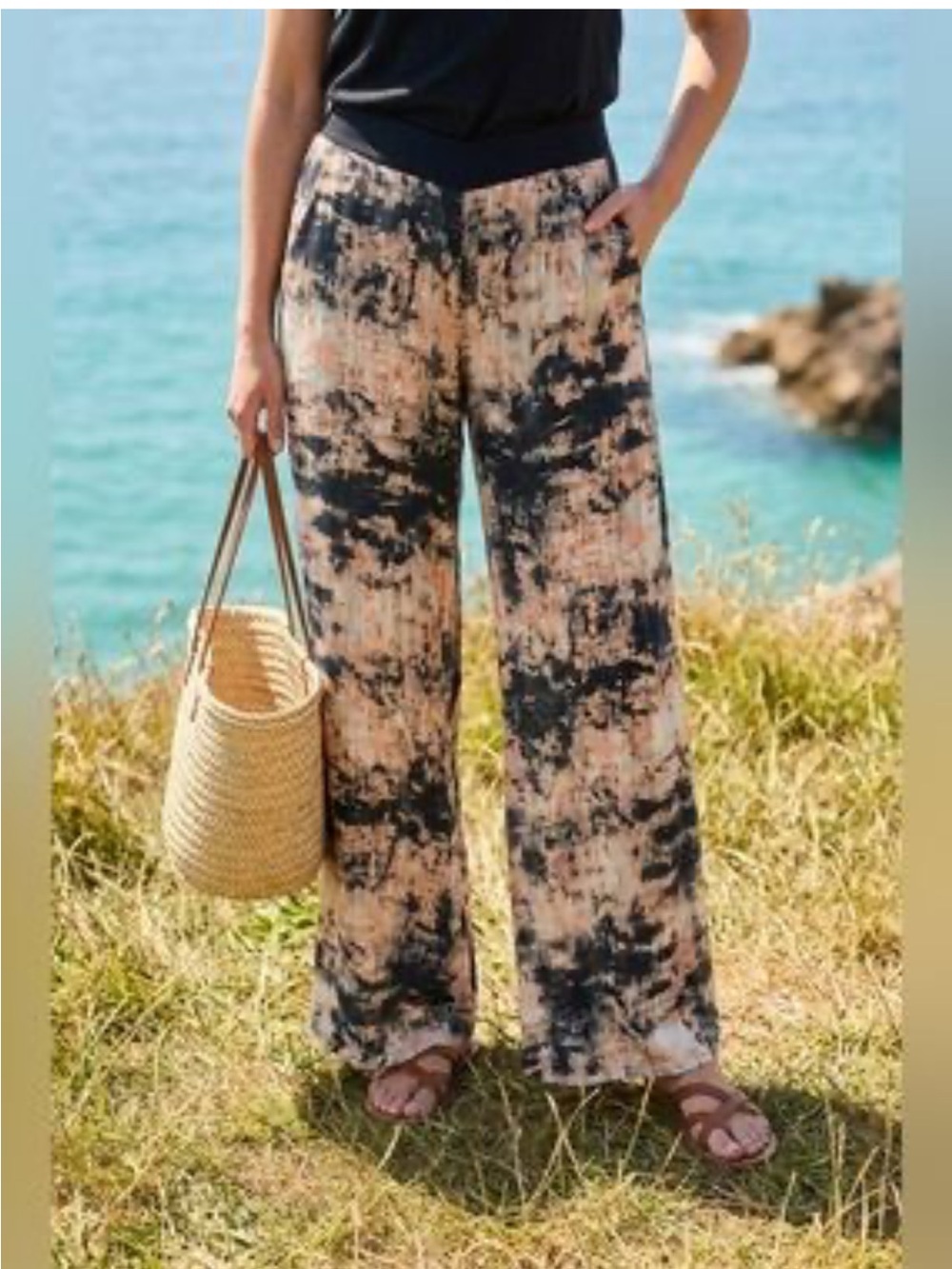 Brand new with Tags Cache Brand Lined Wide Leg Blue and Pink Printed Pants 10